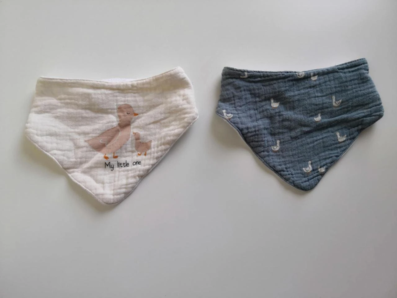 Lot de 2 bavoirs bandana Kiabi